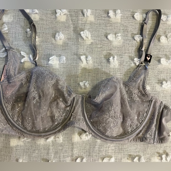 Victoria’s Secret- Unlined Balconnet - Picture 1 of 6